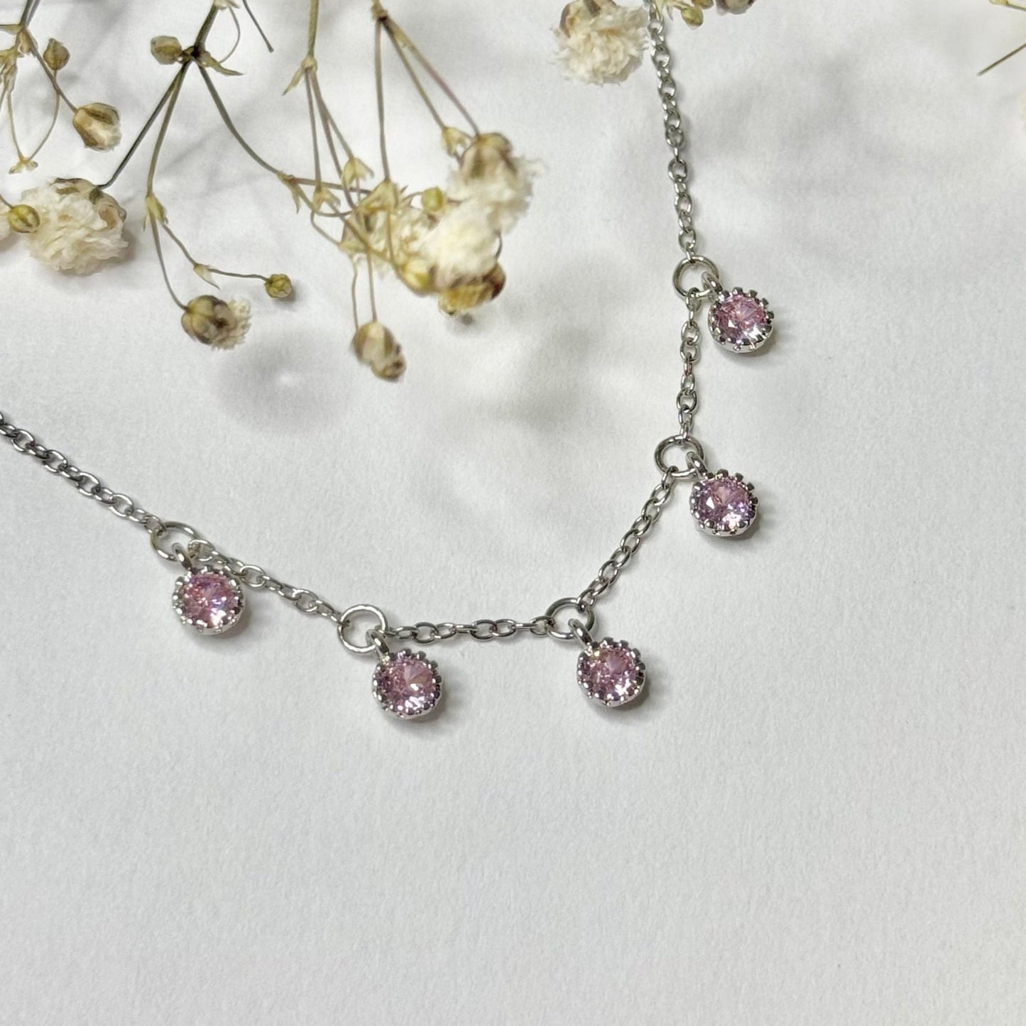 Bracelet argenté petit poignet réglable acier inoxydable pendentifs roses oxyde de zirconium