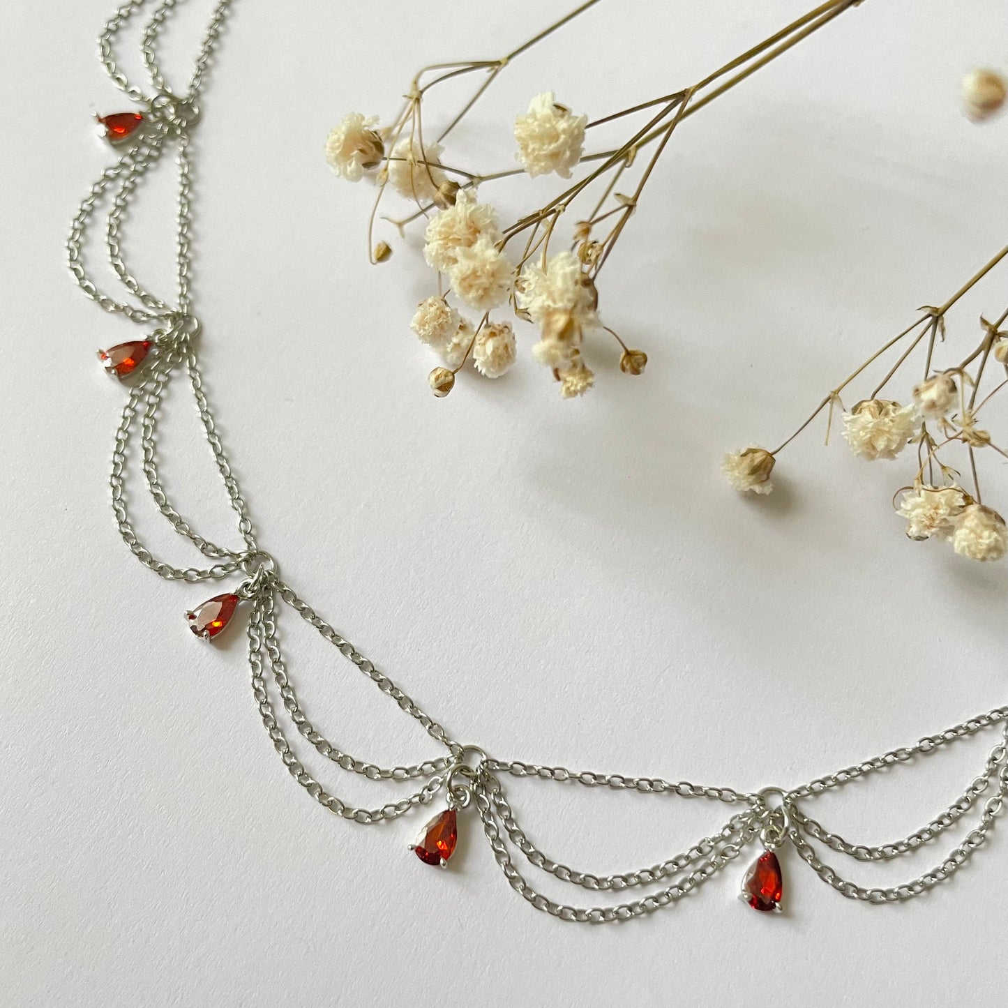 collier argente pendentif goutte rouge orange acier inoxydable