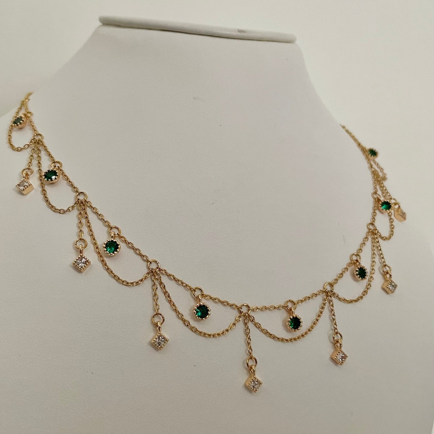 Collier doré réglable en acier inoxydable pendentifs ronds vert émeraude et losange blanc en oxyde de zirconium