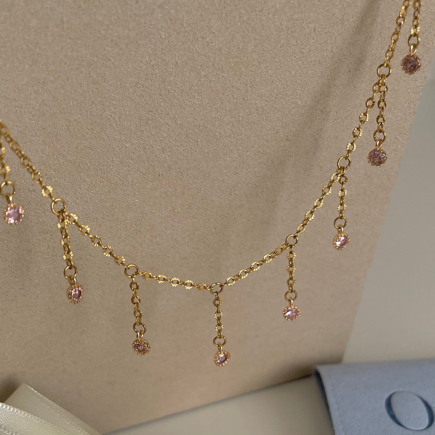 ras de cou collier acier inoxydable dore pendentif oxyde de zirconium rose pale